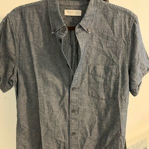 Everlane Chambray oxford short sleeve button-up